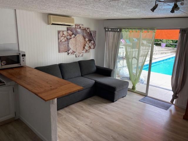 سالو دو بروفونْسْ L'Appartement Du Micocoulier المظهر الخارجي الصورة